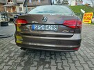 Volkswagen Jetta Atrakcyjny kolor i mały przebieg - 6