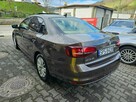 Volkswagen Jetta Atrakcyjny kolor i mały przebieg - 8