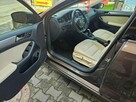 Volkswagen Jetta Atrakcyjny kolor i mały przebieg - 11