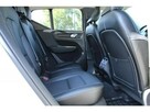 Volvo XC 40 D4 / AWD / MOMENTUM / salon PL / pakiet WINTER - 8