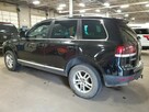 VOLKSWAGEN TOUAREG - 4