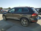 VOLKSWAGEN TOUAREG - 4