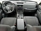 JEEP LIBERTY SPORT - 8