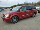 CHRYSLER TOWN & COUNTRY TOURING - 1