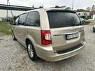 Chrysler Town & Country 7-osobowy - 7