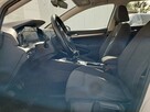 Volkswagen Golf - 8
