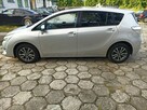 Toyota Verso Or. lakier, kamera, dokumentacja przebiegu, 7 osób, ładny - 13