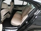 BMW 750 - 12