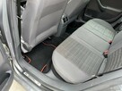 VOLKSWAGEN GOLF V - 11