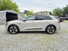 Audi e-tron Fv 23% * Q8 - 14