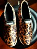 Nowe buty z wzorem Lamparcim (slipony) - 1