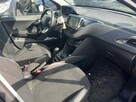 Peugeot 208 - 13