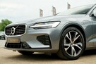 Volvo V60 R DESIGN acc FUL LED skóra nawi ALUSY 19 el.klapa licznik DIGITAL hak - 9