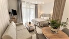 Atrakcyjny apartament z widokiem przy promenadzie. - 1