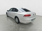 Volkswagen Passat - 5