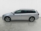 Volkswagen Passat - 4