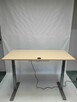 Biurko z elektryczną regulacją wysokości Kinnarps 160x80 klon - 6
