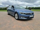Volkswagen Passat - 1