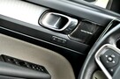 Volvo XC 40 2,0 150KM_D3_Harman-Kardon_Panorama_Led_Navi_Skóra_ - 16
