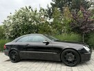 Mercedes CLK 200 czarna na czarnych felgach - 6