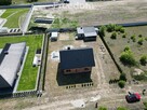 Dom  z dodatkowym budynkiem mieszkalnym - 2