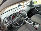 Opel Astra J 1.6 Turbo 180KM LPG 2010r - 9