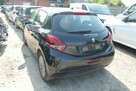 Peugeot 208 - 4