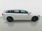 Volkswagen Passat - 8