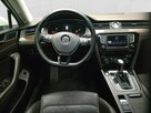 Volkswagen Passat - 10