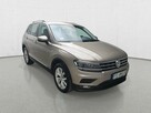 Volkswagen Tiguan - 1