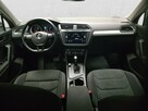 Volkswagen Tiguan - 9