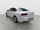 Volkswagen Passat - 5