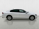 Volkswagen Passat - 8