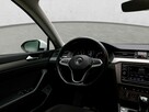 Volkswagen Passat - 10