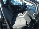 opel Astra Sports Tourer - 14