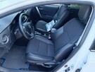 Toyota Auris Hybryda , Ksenon ,lakier perła ,kamera - 15