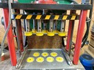 Maszyna do zniczy, prasa hydrauliczna PH- 2/4. - 2