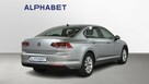 Volkswagen Passat 2.0 TDI EVO 150 KM 6 biegów Essence - 6