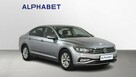 Volkswagen Passat 2.0 TDI EVO 150 KM 6 biegów Essence - 8