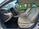 Toyota Camry 2.5 Hybrid Dynamic Force 218 KM  Executive salon Polska Serwis ASO - 16