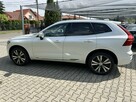 Volvo XC 60 2.0 B5 Mild Hybrid,biały perłowy - 11