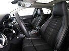 Mercedes GLA 180 automat full LED półskóra navi klima auto grzane fotele - 13