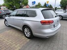 Volkswagen Passat 2.0TDI 150KM Klimatronic Navi Full LED - 9