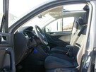 Volkswagen Tiguan - 10