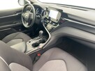 Toyota Camry 2.5 Hybrid Comfort CVT Sedan - 14