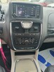 Chrysler Town & Country Cross Country Limited - 10