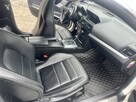 Sprzedam mercedesa w 207 - 8