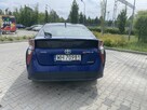 Toyota Prius 4 - 5
