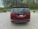 Chrysler Pacifica - 7