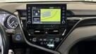Toyota Camry Hybrid Executive - 12